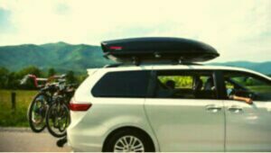 What's the Best for Camping: a Roof Box or a Trailer?