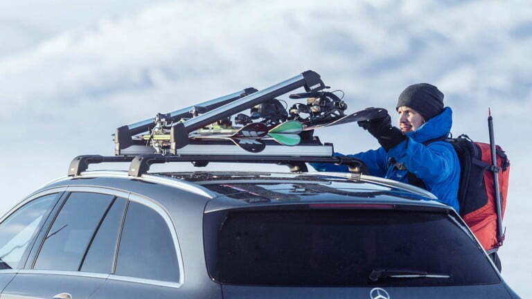Thule-Ski-Snowboard-Car-Rack